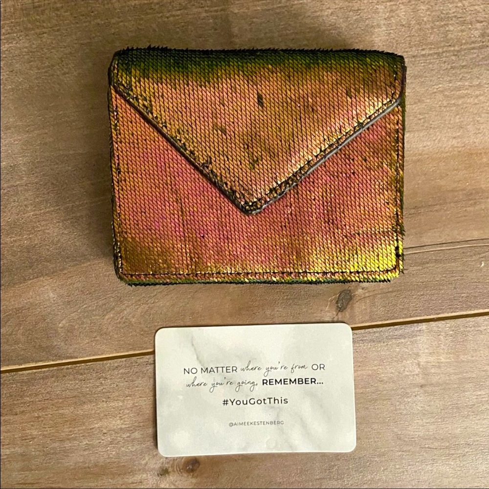 Aimee Kerstenberg NWOT Iridescent Scales Trifold Wallet ✨